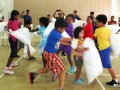 pillowfight31