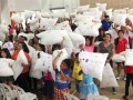pillowfight8