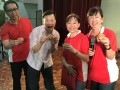 Most People Eating mooncakes (4)