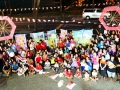 Most Number of People Painting On A Lantern