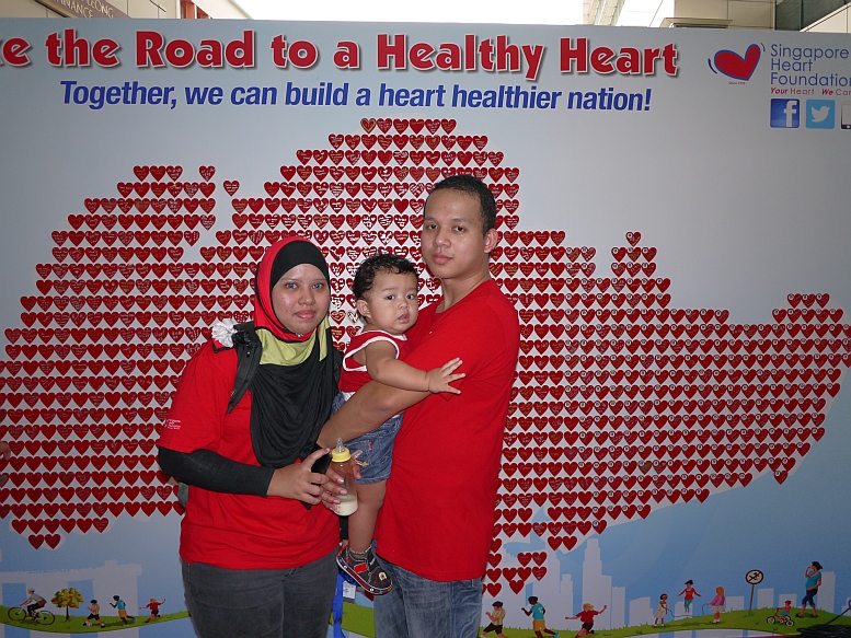 Largest Singapore Map Made Of Acrylic Hearts