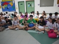 Longest Chain of Knots Tied Simultaneously