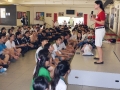Longest Chain of Knots Tied Simultaneously