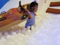 I12 largest ball pool (1)