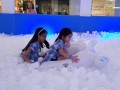 I12 largest ball pool (13)