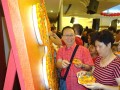 Largest chinese Character Made Of Handicraft Oranges