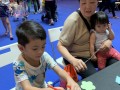 largest collage made of flower-shaped notes (18)