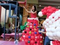 231223-balloon-xmastrees-01