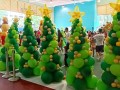 231223-balloon-xmastrees-02