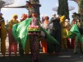 Largest Mass Performance Of Stilt Walkers