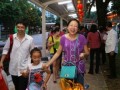 Longest Linkway Decorated With Lanterns