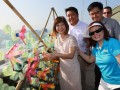 longest sculpture made of plastic bottles (9)