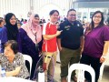 Most-People-Eating-Nasi-Ambeng-16