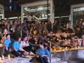 231007-lightingcandles10