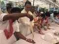 Most No of People Making Roti Prata01 (7)