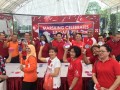 Most Number Of People Painting CDs Together (19)