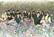 Longest Chain Of Plastic Bottles