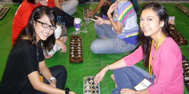 Most Number Of People Playing Congkak Together