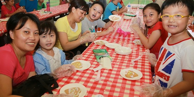 Most Number Of People Decorating Cookies At One Location