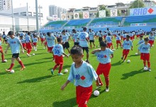 Longest Football Dribbling Chain