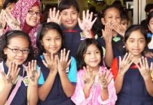 Largest Henna Painting Of Hands