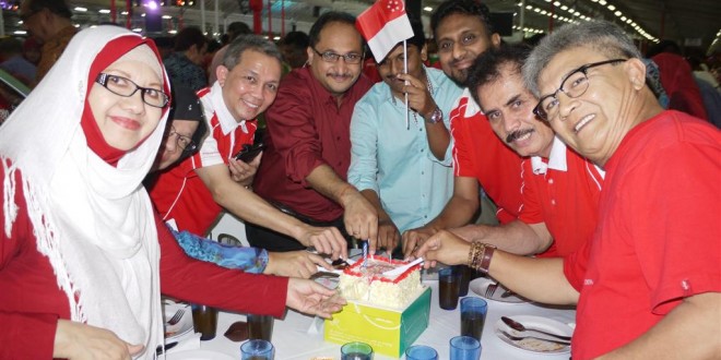 Most Number Of People Cutting Cakes At The Same Time