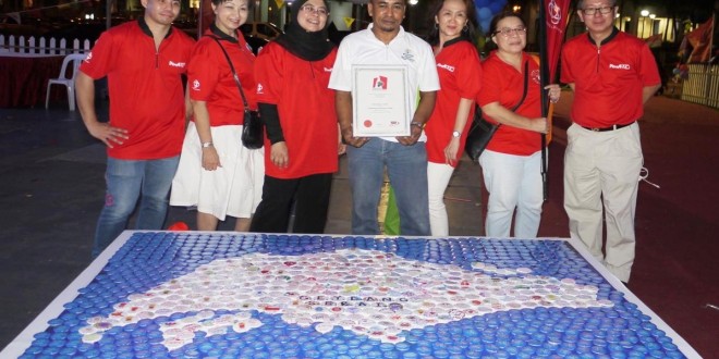 Largest Singapore Map Made Of Badges