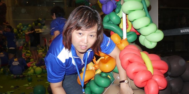Most Number Of Balloons Burst In 10 Seconds