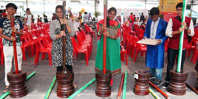 Largest Demonstration Of Manual Rice Dehusking