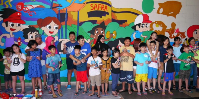 Most Number Of People Painting A Mural At The Same Time