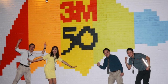 Largest Singapore Map Made Of Positionable Notes
