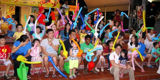 Most Number Of Balloon Swords Made In 30 Min