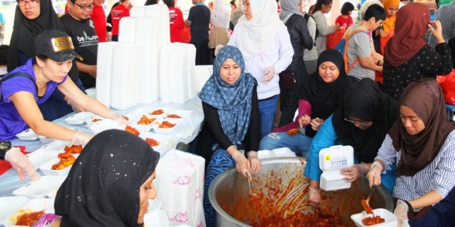Largest Distribution Of Nasi Minyak Packages In One Day