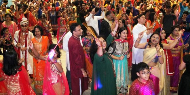 Largest Mass Dandiya Dance