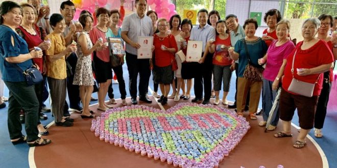 Largest Display Of Towel Cupcakes