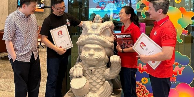Largest Fibreglass Fortune Merlion