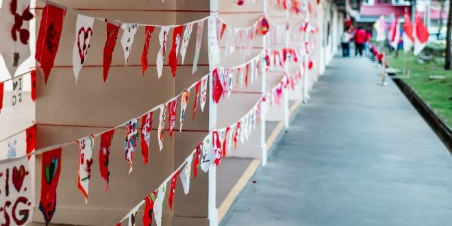 Longest Bunting Made Of National Day Pennants