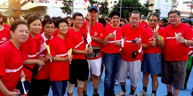 Most Number Of People Eating Kacang Putih Together